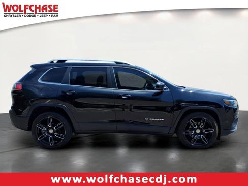 Used 2021 Jeep Cherokee Latitude Plus FWD image 6