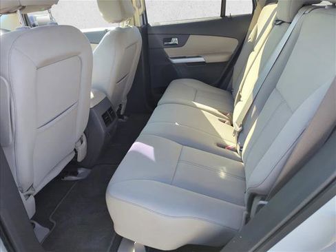 Used 2013 Ford Edge SE image 20