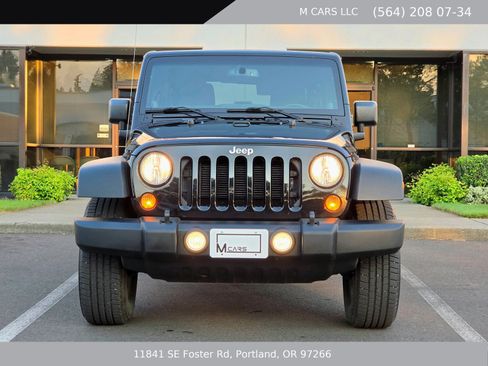 Used 2013 Jeep Wrangler Unlimited Sport AWD/4WD image 3