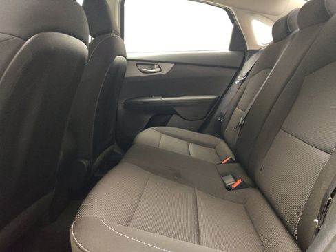 Used 2020 Kia Forte LXS FWD image 18