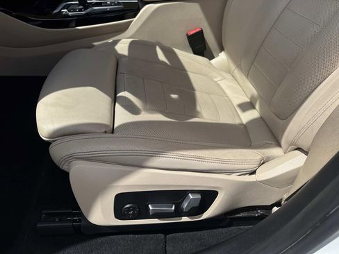 Used 2019 BMW X3 sDrive30i w/ Premium Package image 19