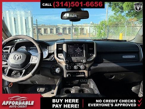 Used 2019 RAM 1500 Laramie AWD/4WD image 12
