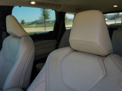Certified 2023 INFINITI QX60 Luxe w/ Performance Audio Package FWD image 9