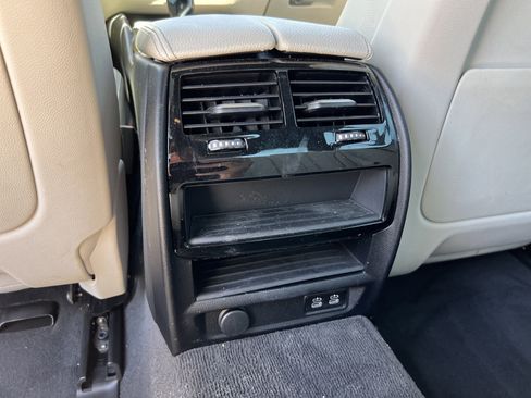 Used 2023 BMW 530i w/ Premium Package image 41