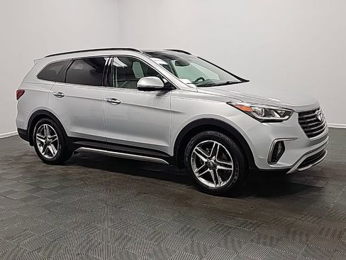 Used 2019 Hyundai Santa Fe XL image 2
