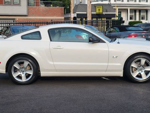 Used 2006 Ford Mustang GT Premium RWD image 5