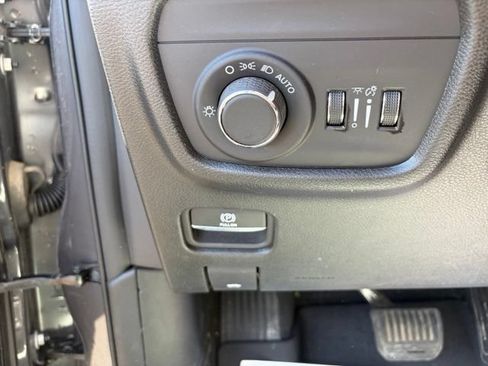 Used 2024 Jeep Grand Cherokee L Laredo AWD/4WD image 22