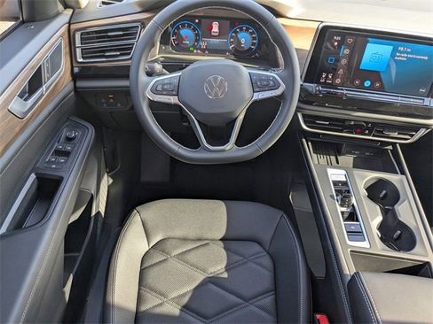 New 2026 Volkswagen Atlas SE image 19