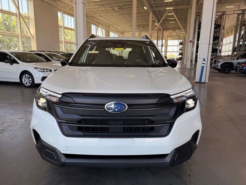 Certified 2025 Subaru Forester w/ Convenience Package #1 AWD/4WD image 8