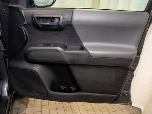 Certified 2022 Toyota Tacoma SR image 7