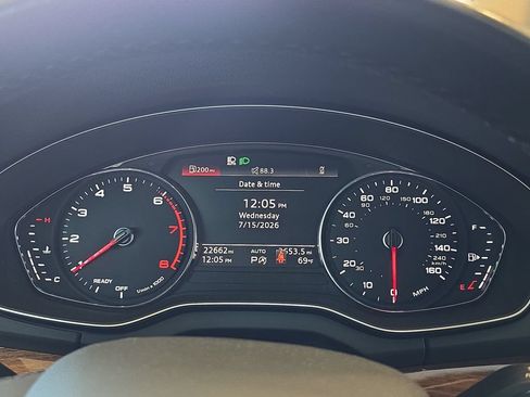 Used 2023 Audi Q5 2.0T Premium w/ Convenience Package AWD/4WD image 22