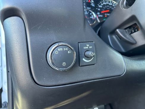 Used 2024 GMC Savana 2500 w/ Driver Convenience Package image 17