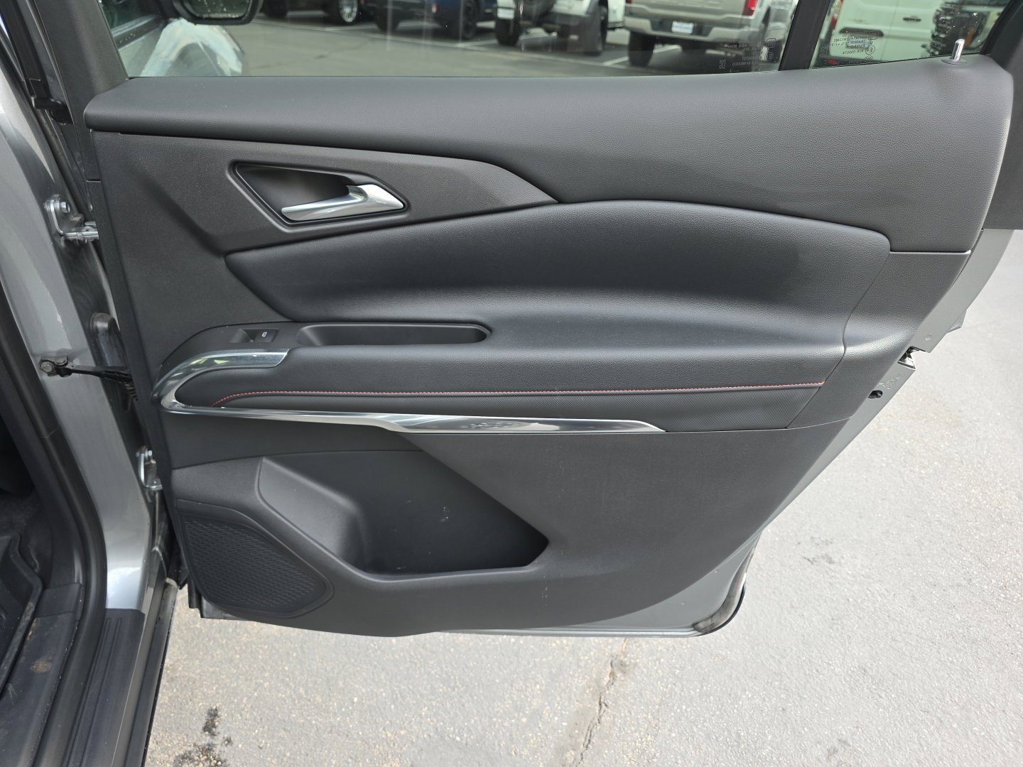 Used 2025 Chevrolet Traverse Z71 AWD/4WD image 36