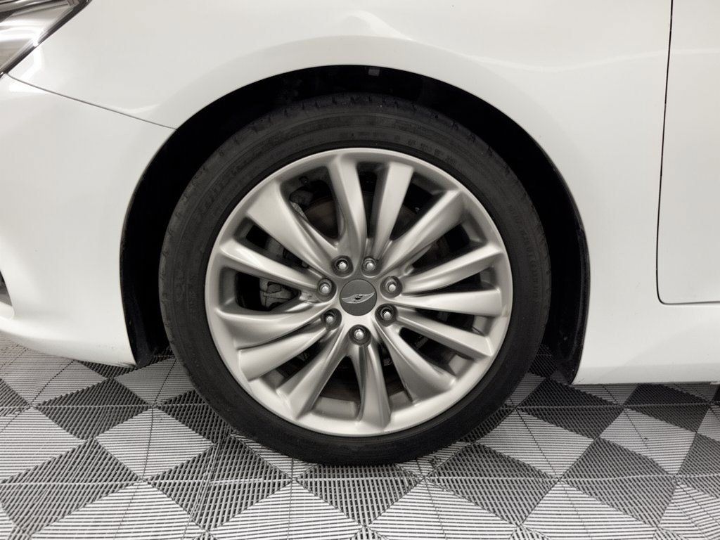 Used 2018 Genesis G80 5.0 Ultimate RWD image 13