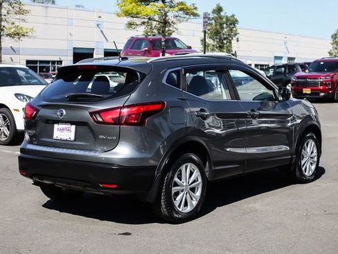 Used 2017 Nissan Rogue Sport SV w/ SV All-Weather Package AWD/4WD image 10