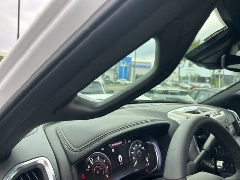 Used 2026 RAM 2500 Laramie w/ Night Edition image 29