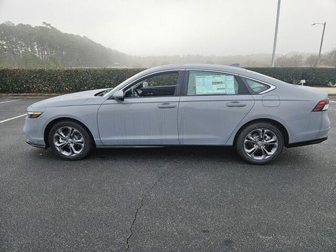 New 2025 Honda Accord EX-L image 4