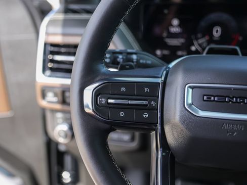 Used 2026 GMC Yukon Denali Ultimate AWD/4WD image 17