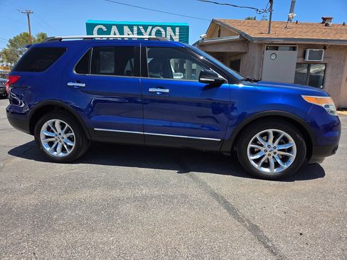 Used 2014 Ford Explorer XLT w/ Equipment Group 202A FWD image 4
