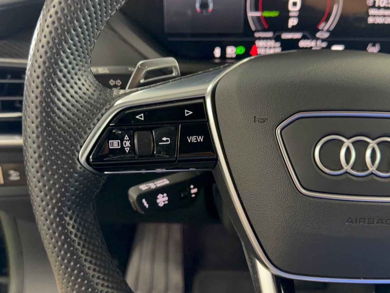 Certified 2023 Audi RS e-tron GT w/ Carbon Performance Package AWD/4WD image 18