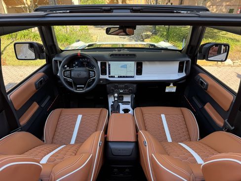 Used 2024 Ford Bronco Raptor AWD/4WD image 16
