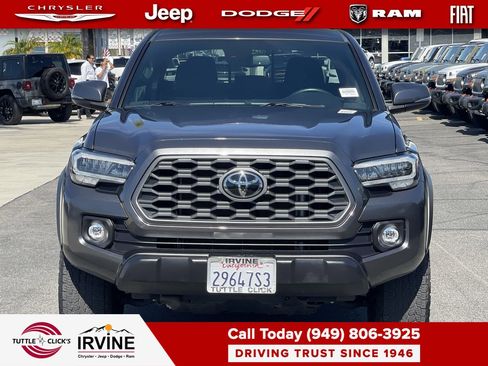 Used 2023 Toyota Tacoma TRD Off-Road image 2