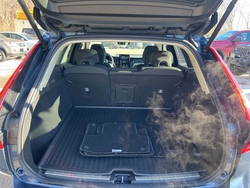 New 2026 Volvo XC60 B5 Plus w/ Climate Package image 19