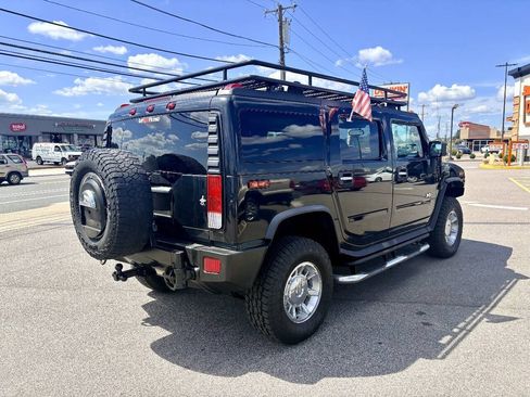 Used 2005 HUMMER H2 w/ Preferred Equipment Group AWD/4WD image 6