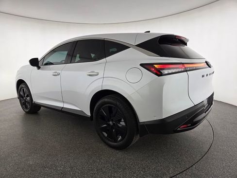 Used 2025 Nissan Murano SV image 15