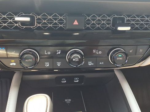 Used 2025 Honda Accord Touring image 8