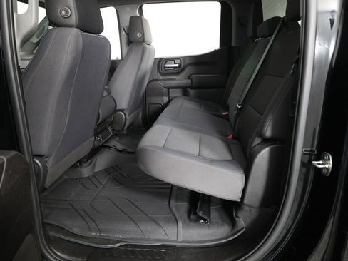 Used 2020 Chevrolet Silverado 1500 Custom w/ Custom Value Package image 17