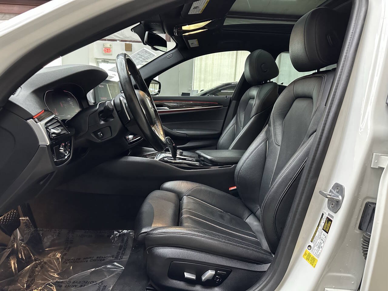Used 2020 BMW 530i w/ Convenience Package RWD image 11