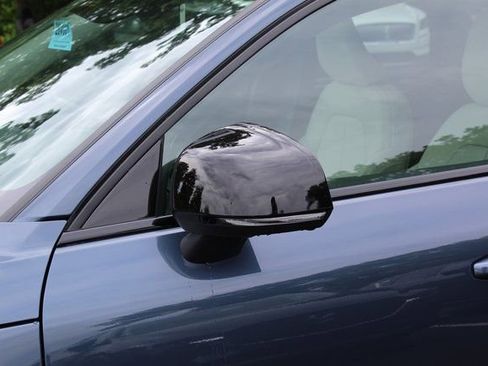 New 2026 Volvo XC40 B5 Ultra w/ Protection Package Premier image 11