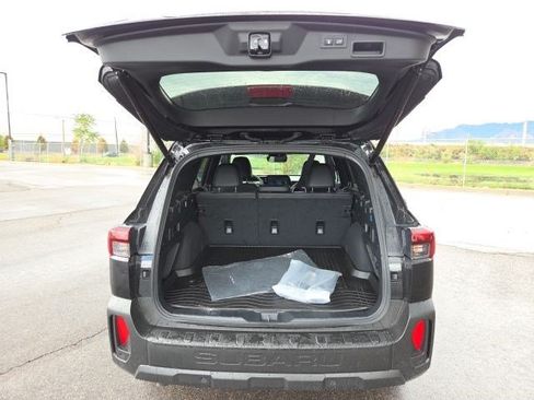 Used 2026 Subaru Outback Premium AWD/4WD image 16