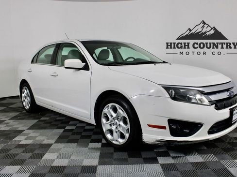 Used 2010 Ford Fusion SE FWD image 1