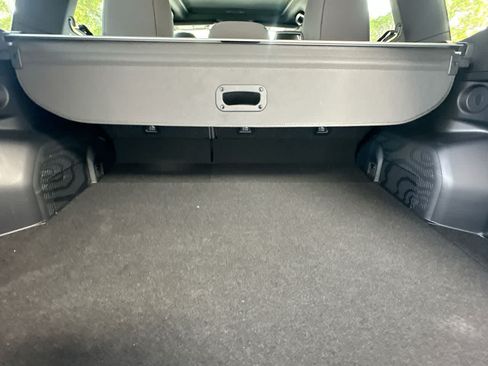 Used 2026 Subaru Forester Premium AWD/4WD image 25