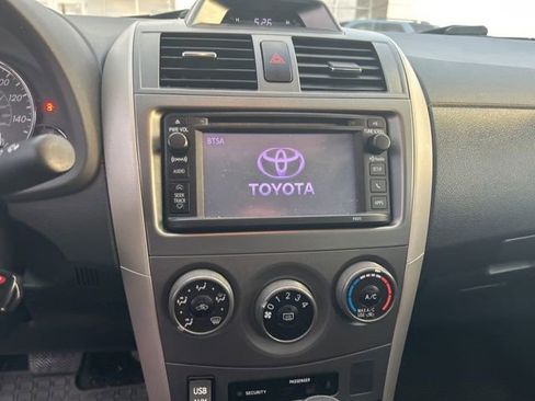 Used 2012 Toyota Corolla S image 15