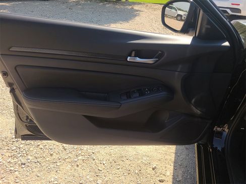 New 2025 Nissan Altima 2.5 SV w/ SV Premium Package image 13