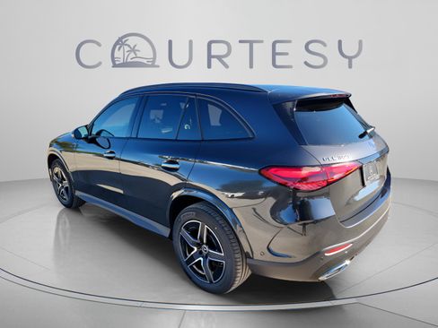 Certified 2026 Mercedes-Benz GLC 300 image 3