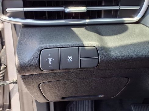 New 2025 Hyundai Elantra SEL image 28