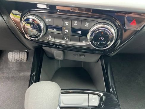 New 2026 Chevrolet Trax LT w/ Driver Confidence Package FWD image 26