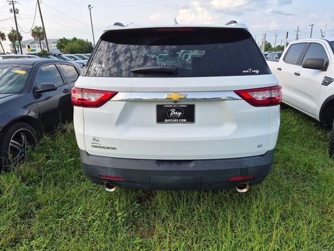 Used 2019 Chevrolet Traverse LT FWD image 4