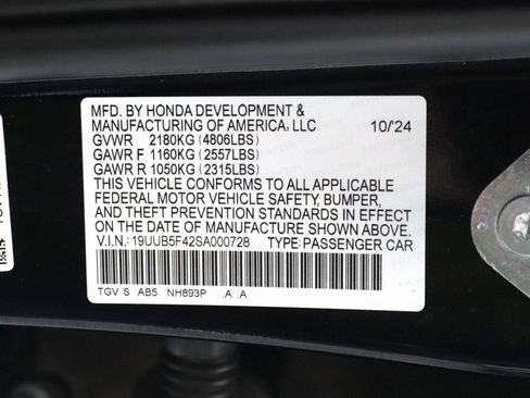 Certified 2025 Acura TLX w/ Technology Package image 28