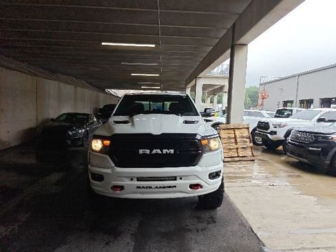 Used 2022 RAM 1500 Big Horn AWD/4WD image 8