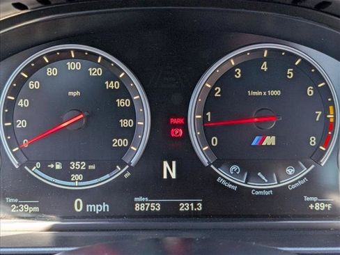 Used 2016 BMW M5 RWD image 13