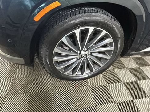 Used 2024 Hyundai Palisade Calligraphy AWD/4WD image 9