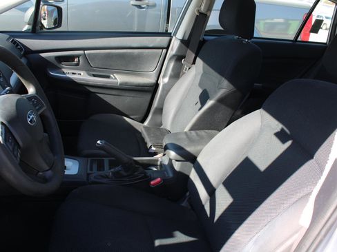 Used 2016 Subaru Impreza 2.0i image 8