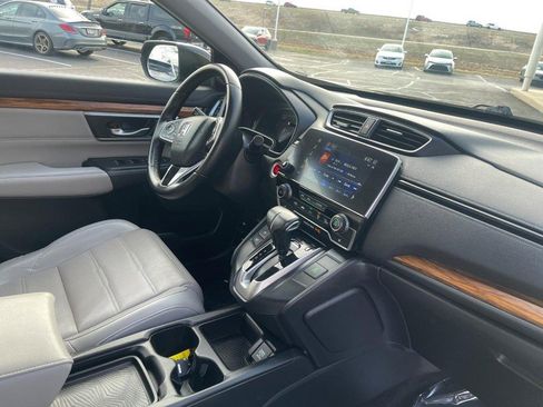 Used 2018 Honda CR-V Touring image 4