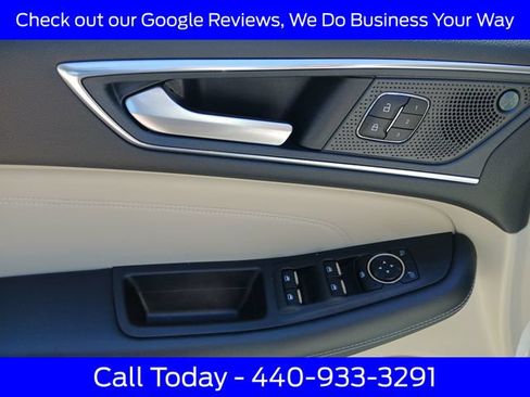 Used 2023 Ford Edge Titanium w/ Class II Trailer Tow Package AWD/4WD image 19