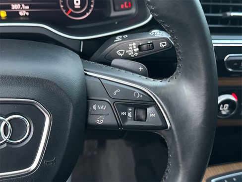 Used 2017 Audi Q7 2.0T Premium Plus w/ Premium Plus Package image 26